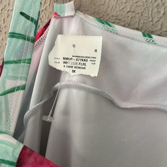 Womens Plus Size NICOLE MILLER PLUS FLYAWAY SWIMDRESS ONE PIECE Tropical 3XWhite - Picture 4 of 11